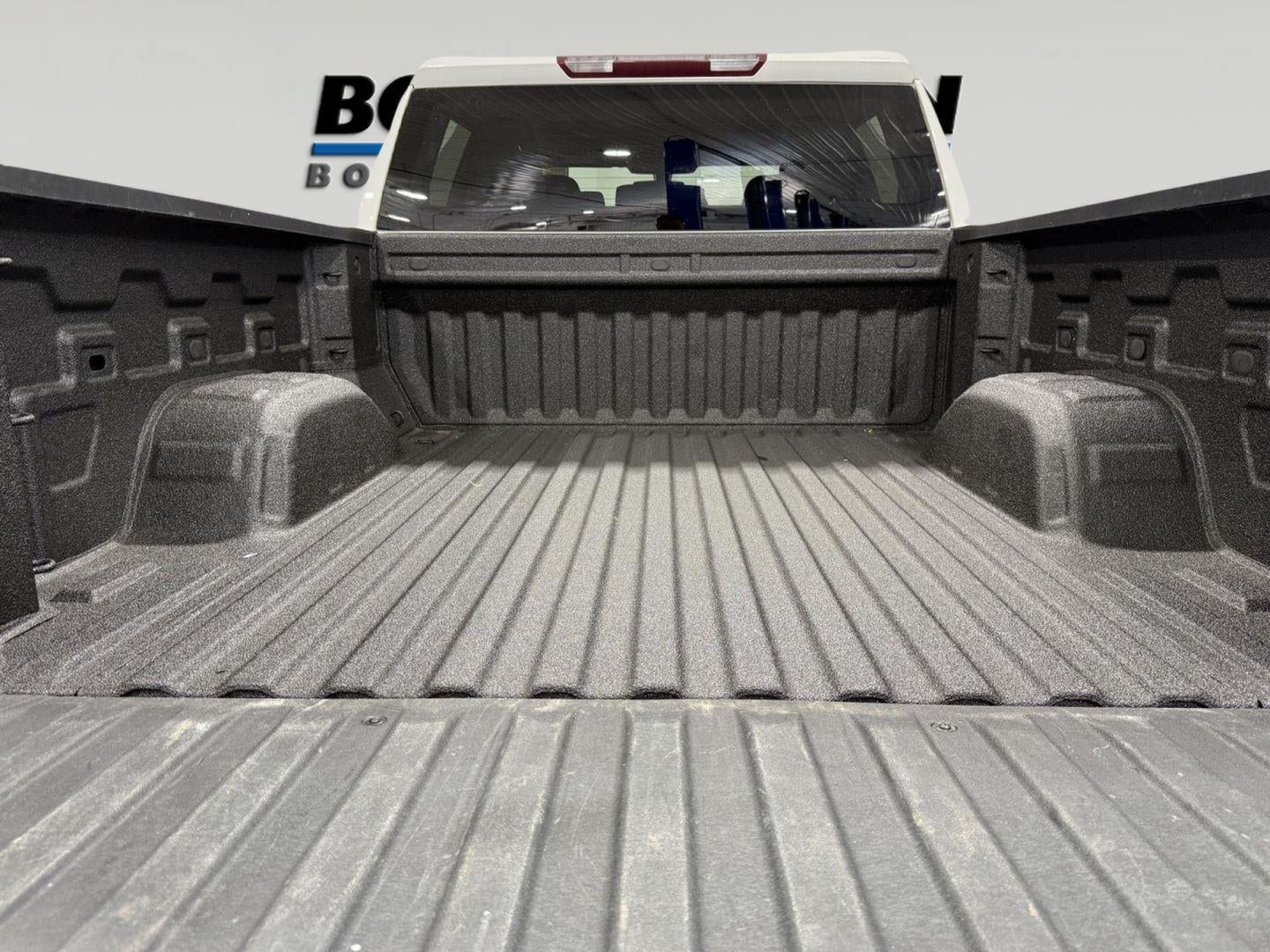 2021 Chevrolet Silverado 1500 4WD Crew Cab Short Bed Custom