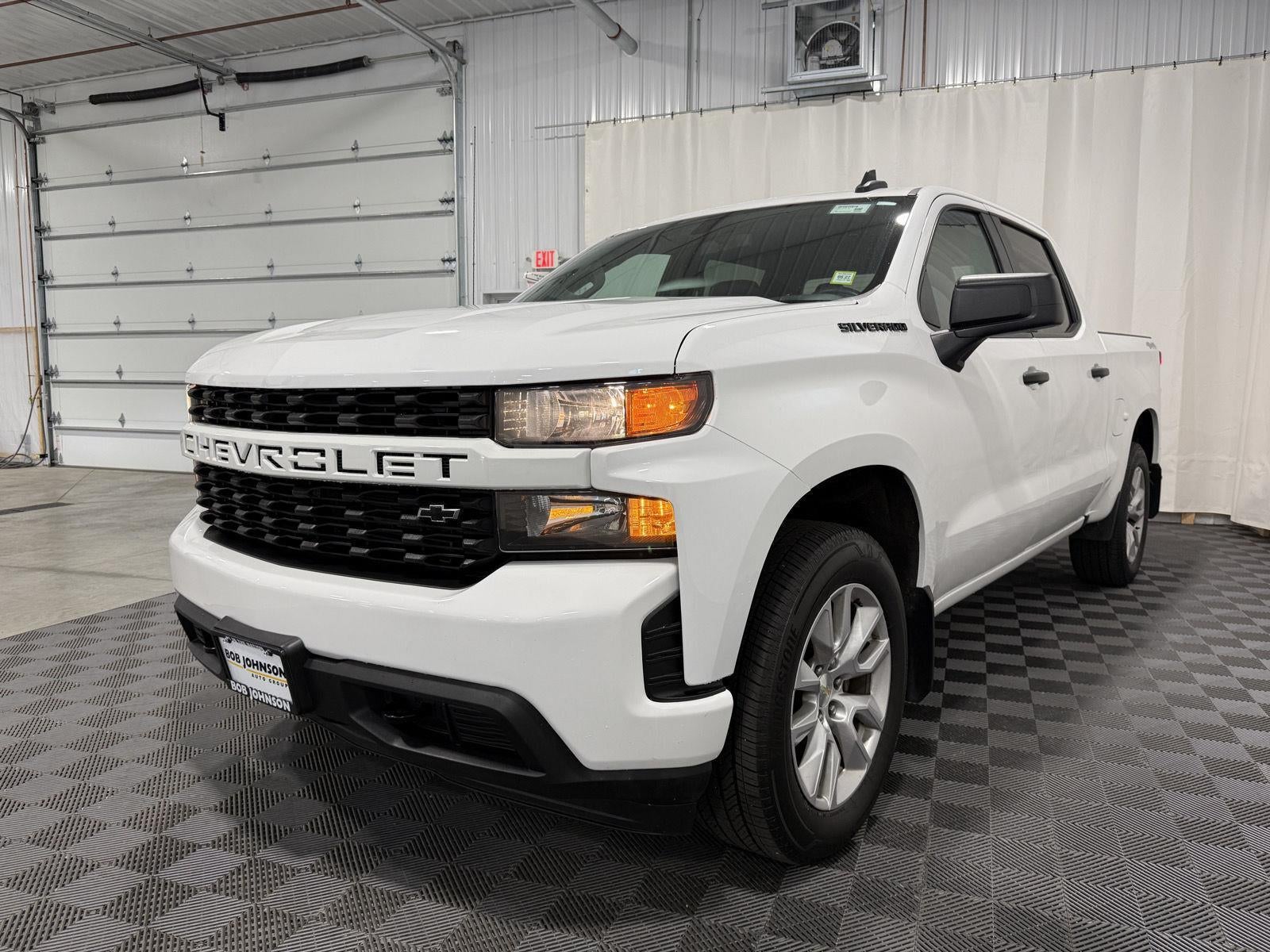 2021 Chevrolet Silverado 1500 4WD Crew Cab Short Bed Custom