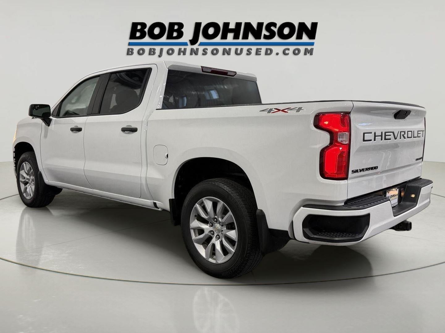 2021 Chevrolet Silverado 1500 4WD Crew Cab Short Bed Custom