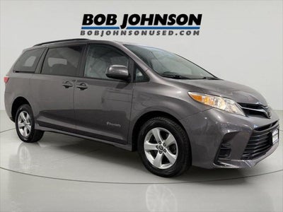 2020 Toyota Sienna LE
