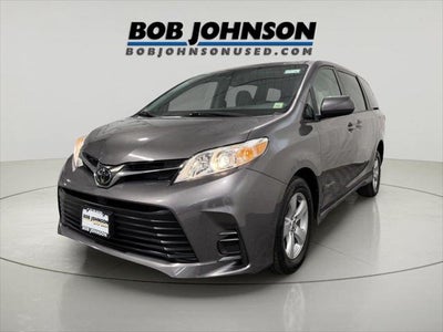 2020 Toyota Sienna LE
