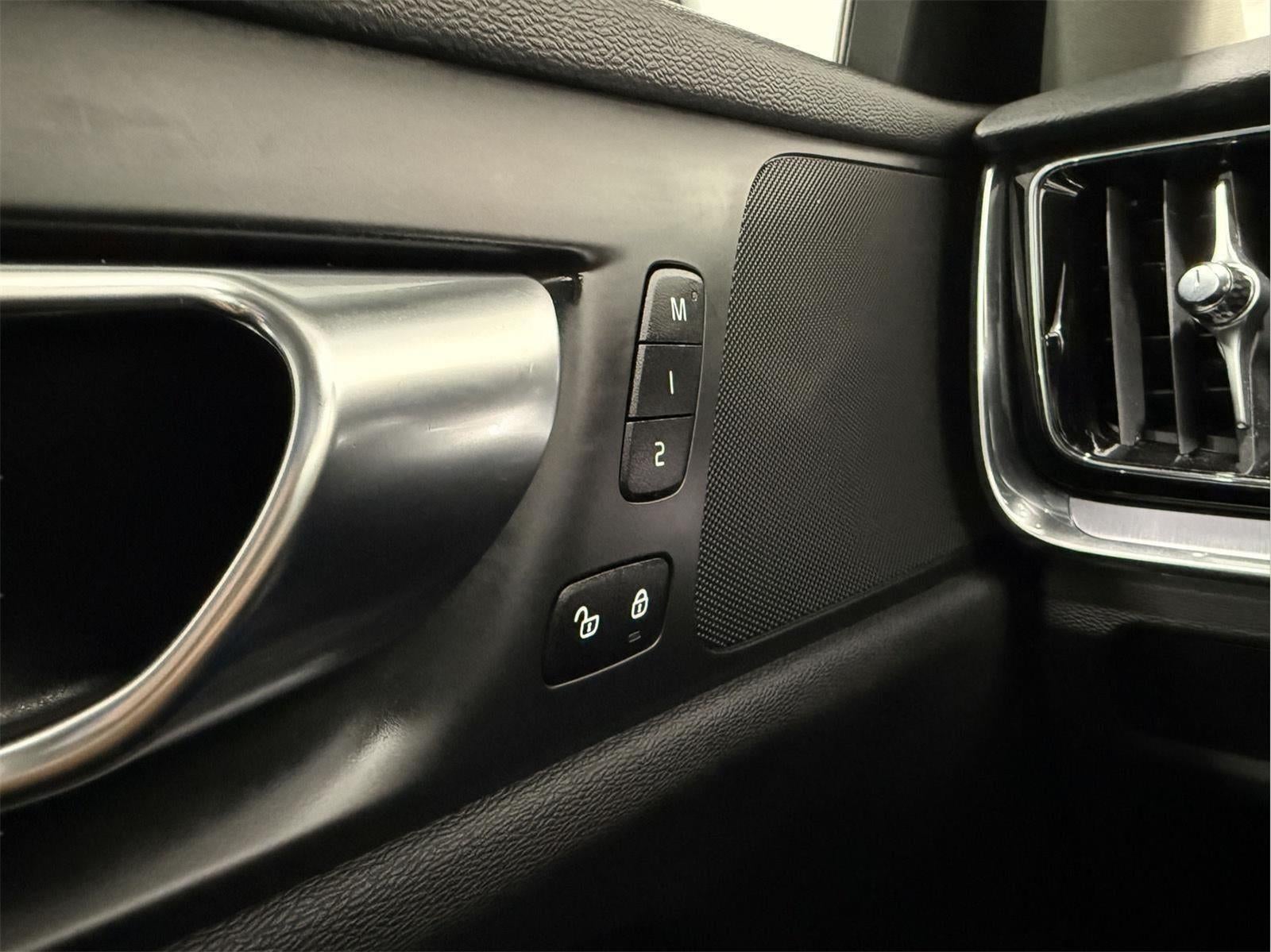 2025 Volvo S60 B5 Core