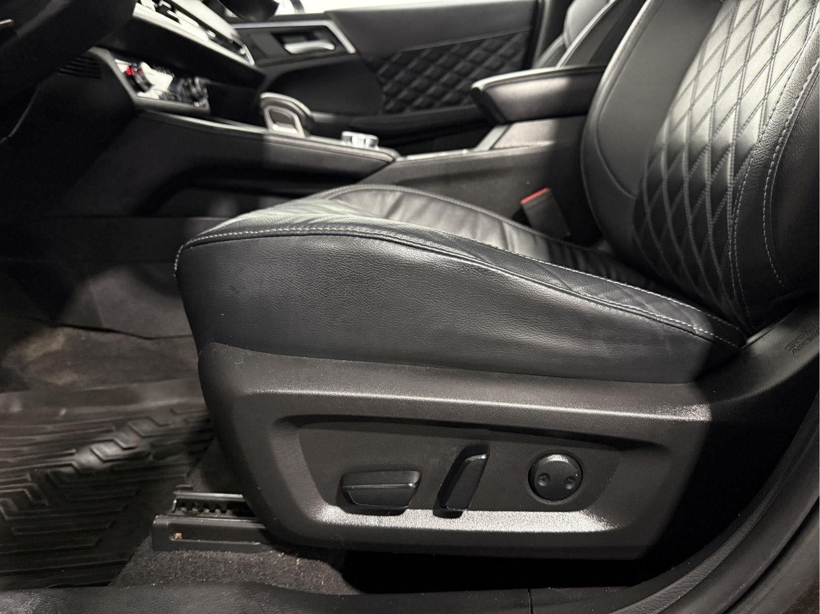 2022 Mitsubishi Outlander SEL Special Edition 2WD