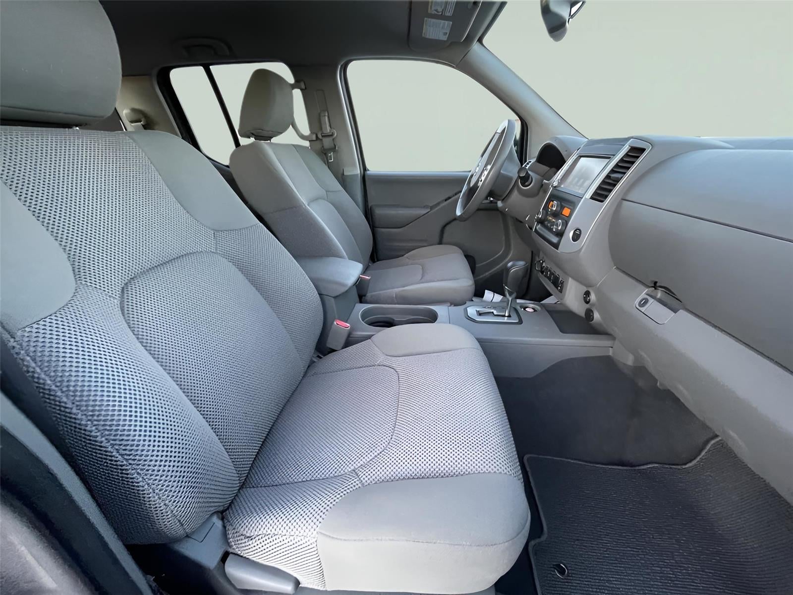 2020 Nissan Frontier SV