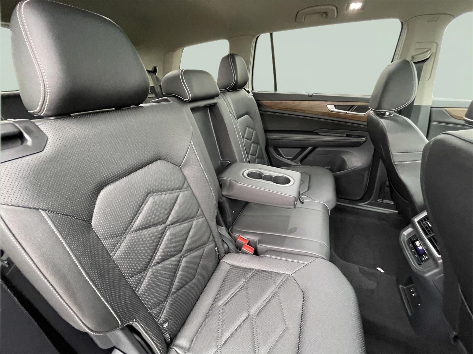 2024 Volkswagen Atlas 2.0T SE w/Technology