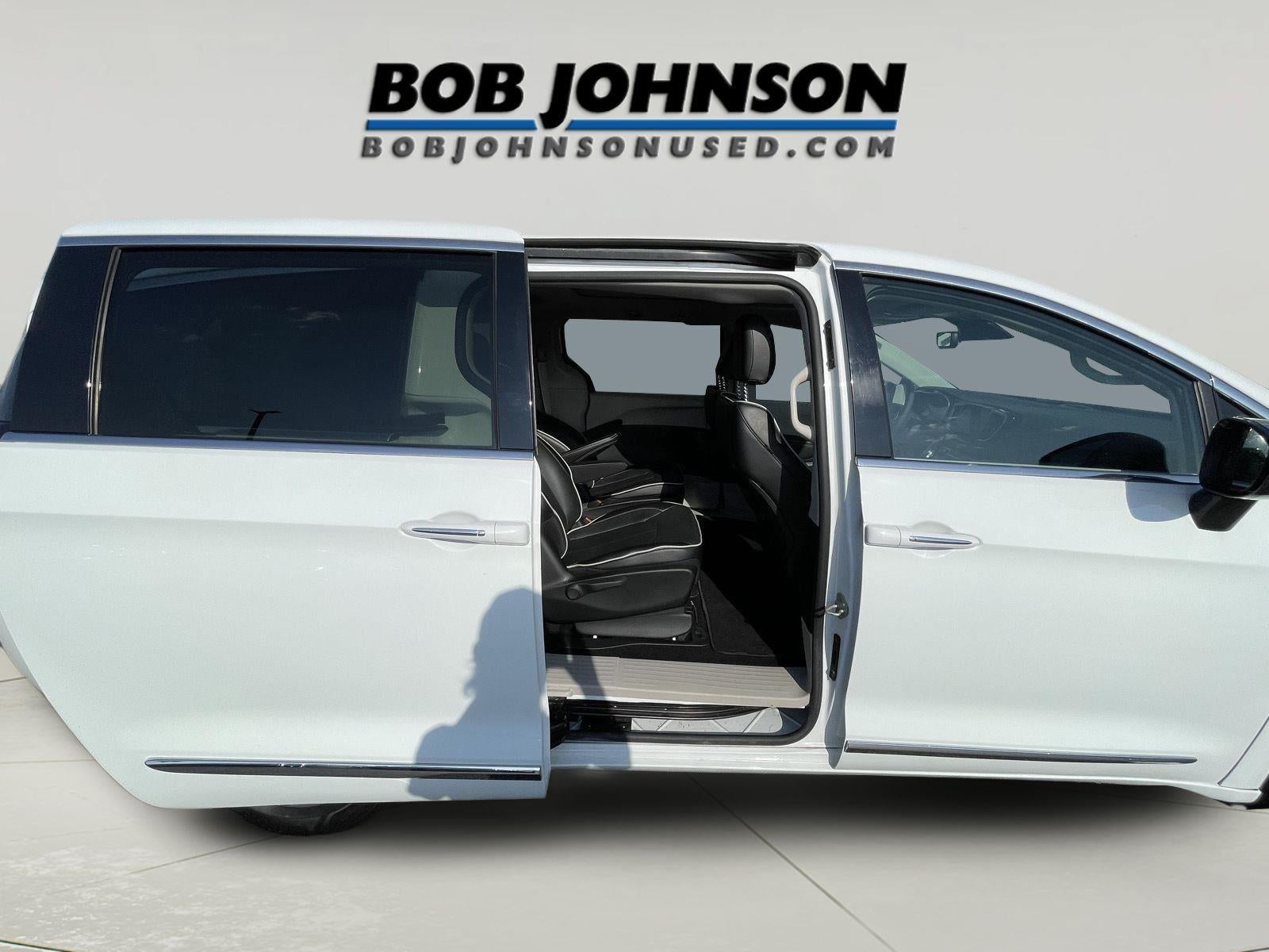 2023 Chrysler Pacifica Hybrid Limited