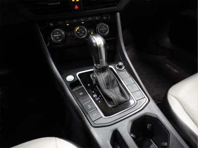 2019 Volkswagen Jetta R-Line