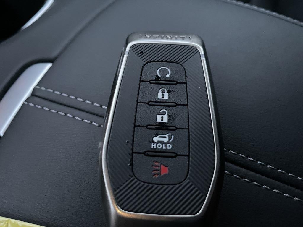 2025 INFINITI QX60 LUXE