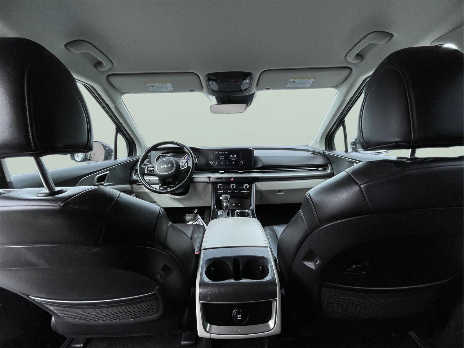 2023 Kia Carnival LX