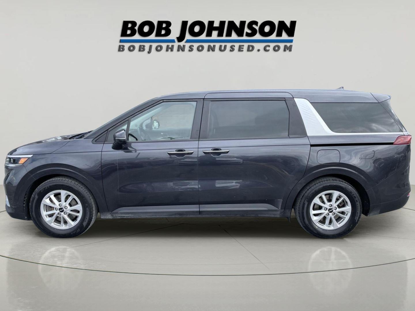 2023 Kia Carnival LX