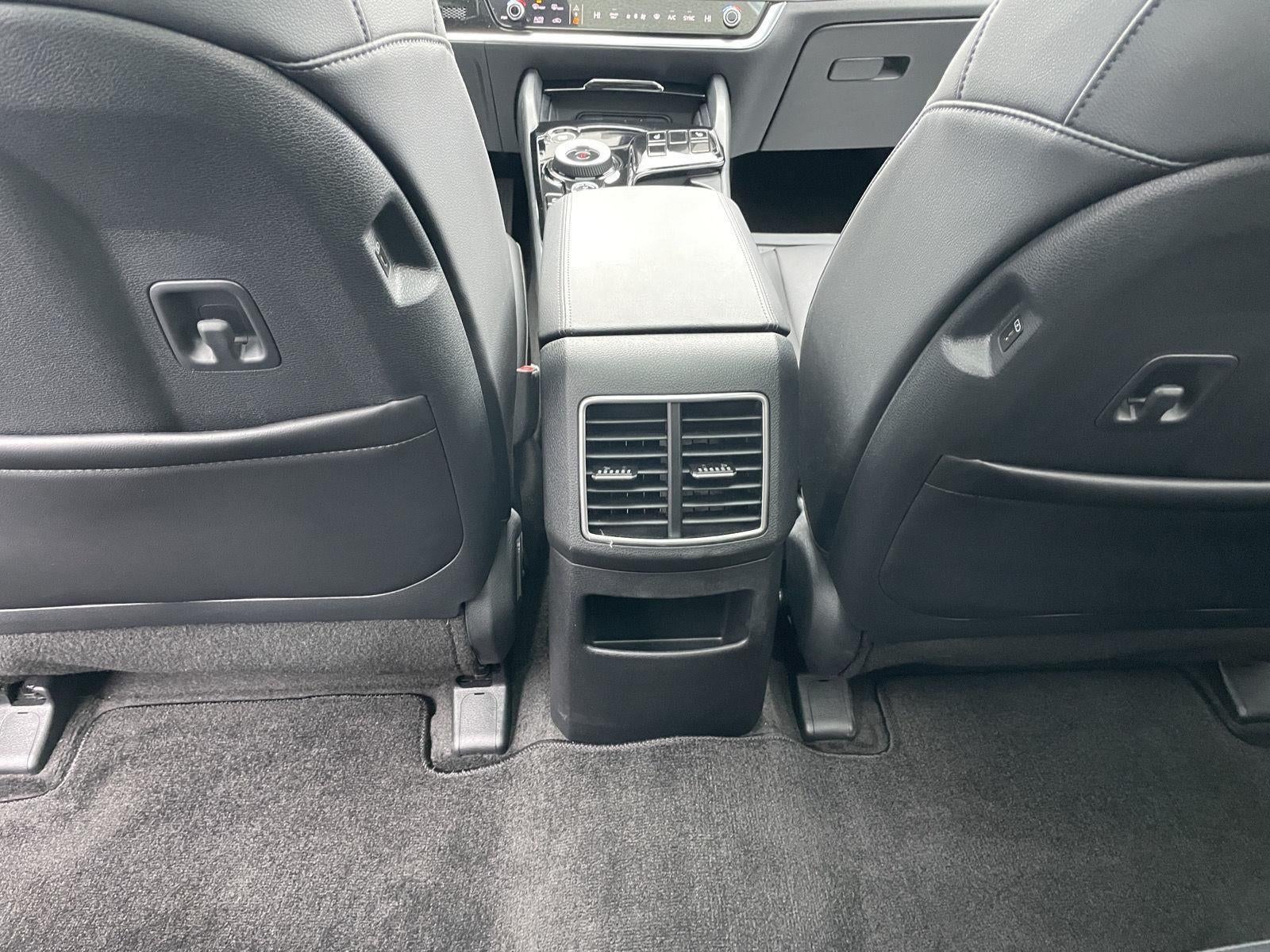 2025 Kia Sportage Plug-In Hybrid X-Line
