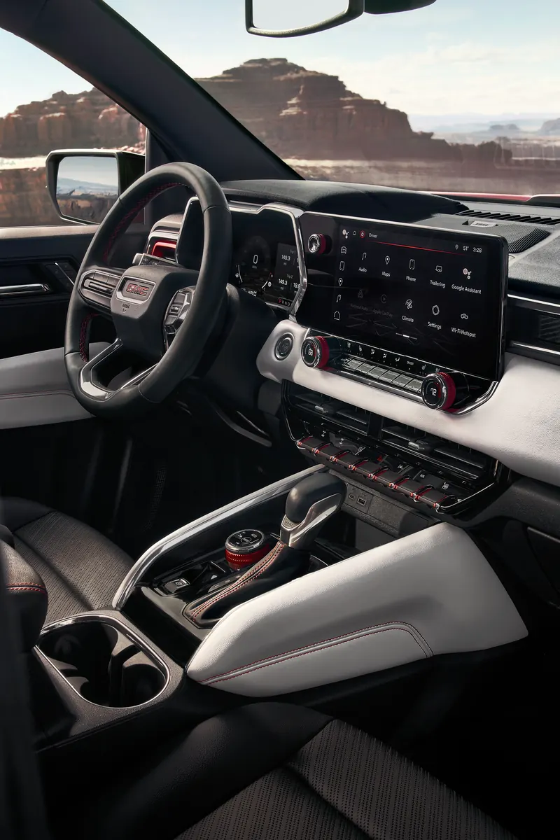 2026 GMC Canyon infotainment system at Bob Johnson Buick GMC - Rochester in Rochester NY